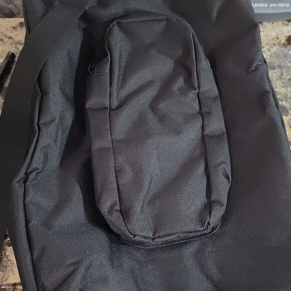 Travel Essental Unisex Travel Bag - Picture 2 of 3